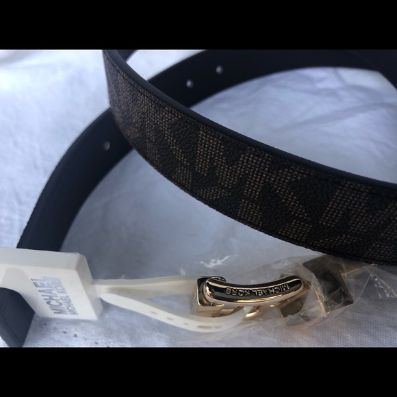 NWT Michael Kors brown leather reversible belt - Picture 2 of 3